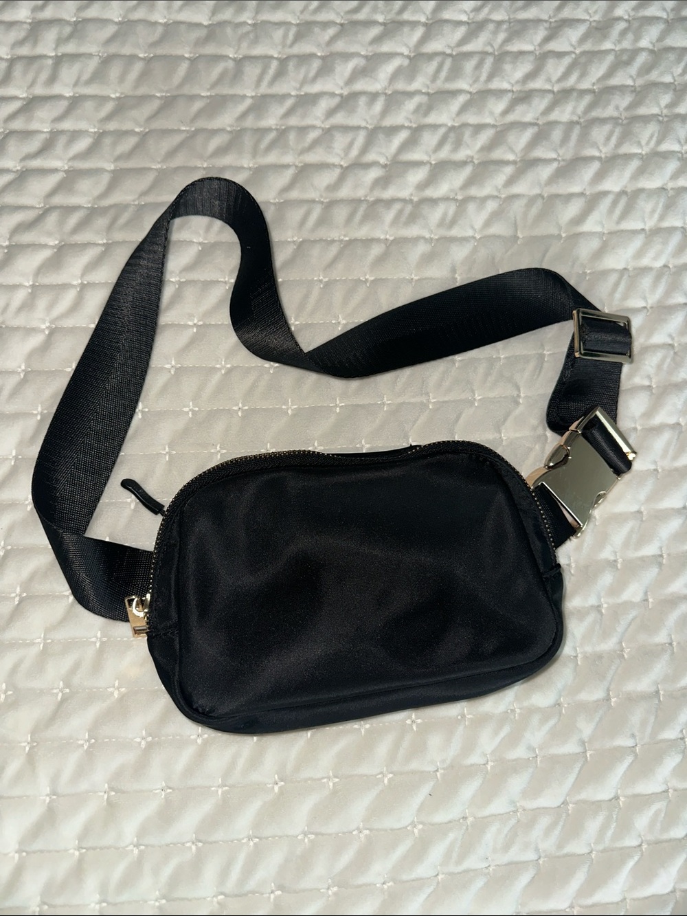 Women's Black Crossbody Belt Bag with Adjustable Strap
